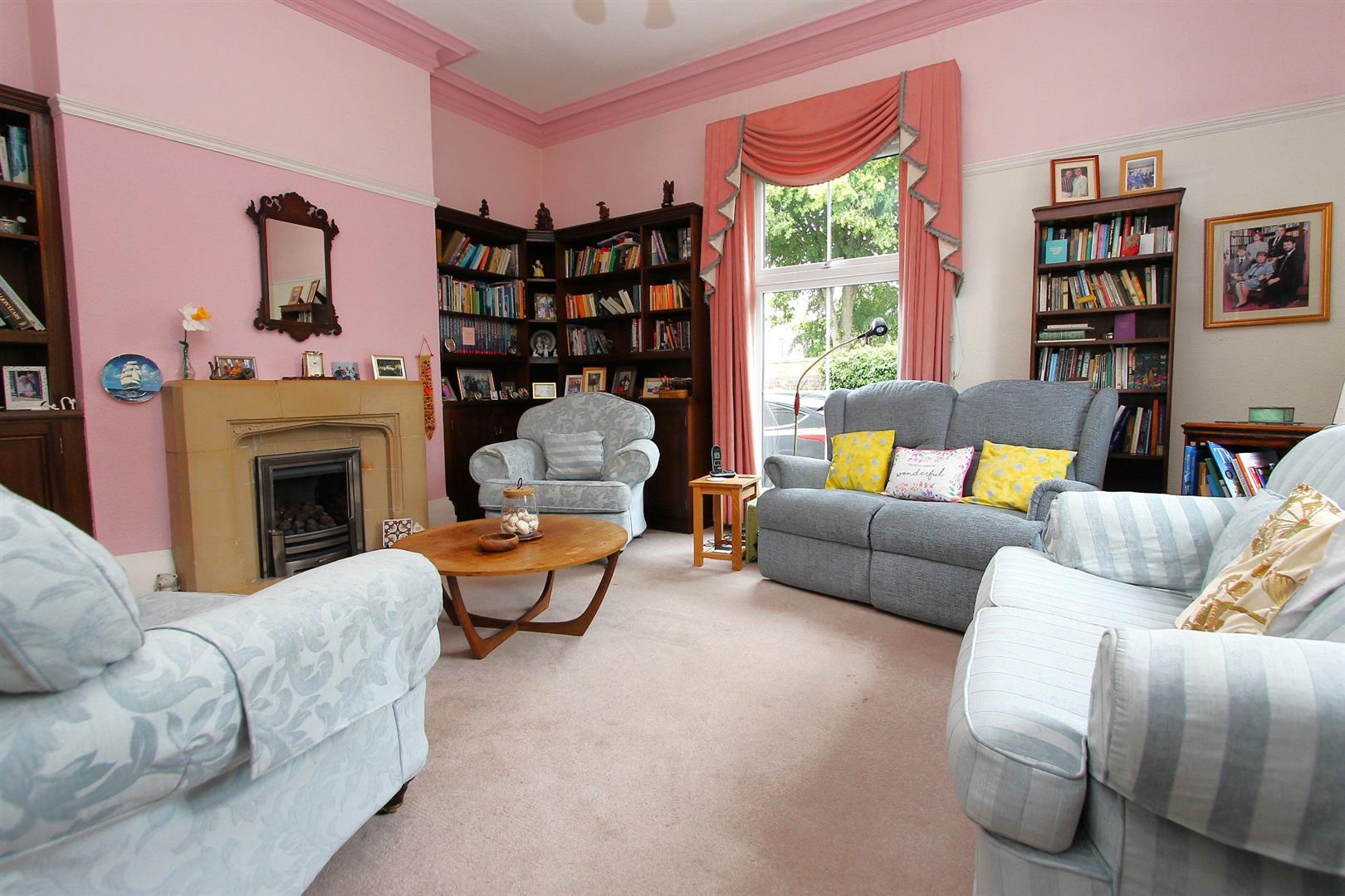 5 bed property in Red Hill, Stourbridge